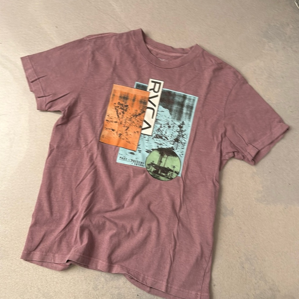 RVCA men’s medium vintage midweight regular tshirt